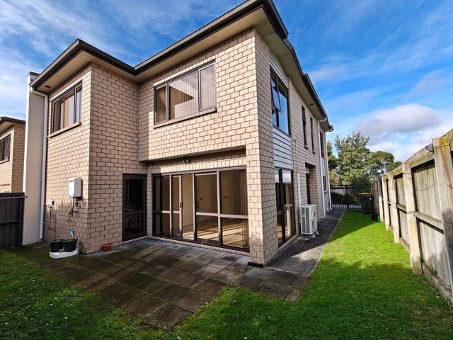 4 bedroom + 2.5 Bathroom