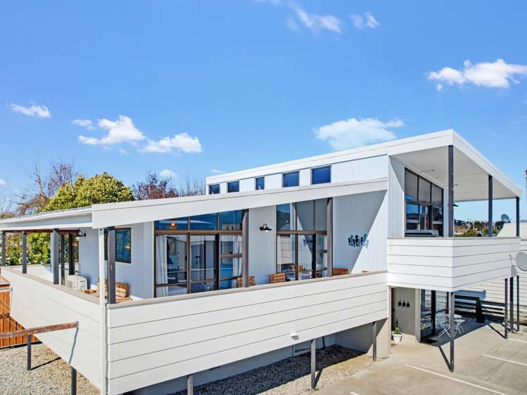 9 Waikawa Road Owaka_23