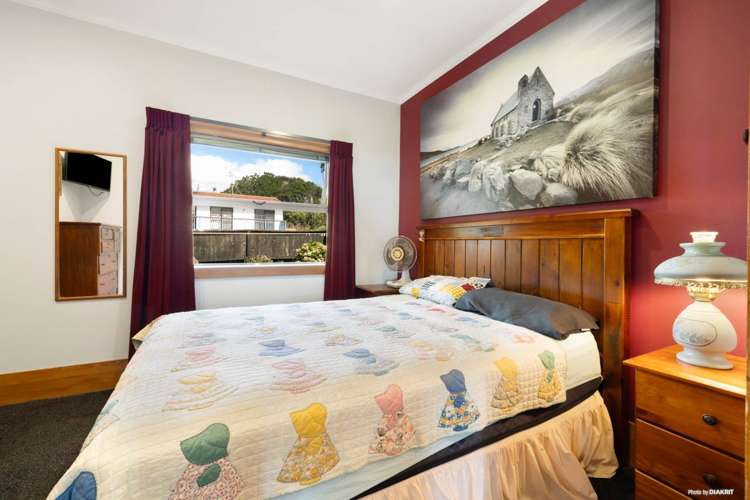 1804 East Coast Road Whakatiwai_13