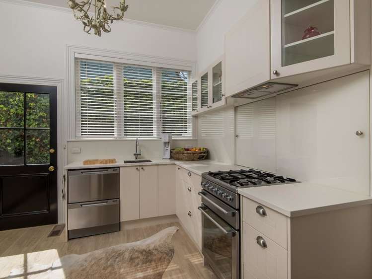 44 Shore Road Remuera_11