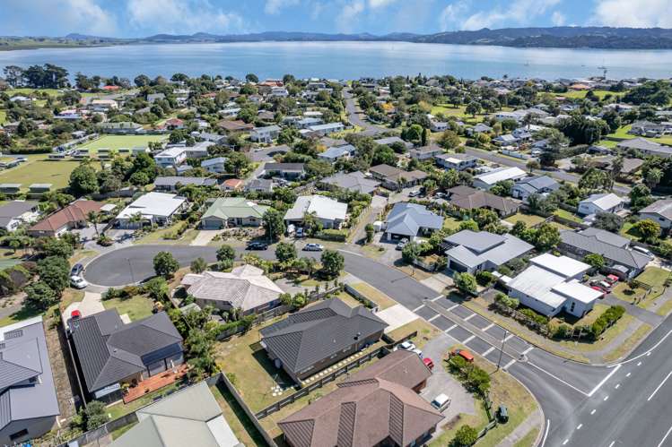 3 Resolution Place One Tree Point_24