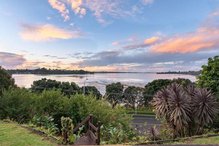 43 Endeavour Avenue Welcome Bay_26