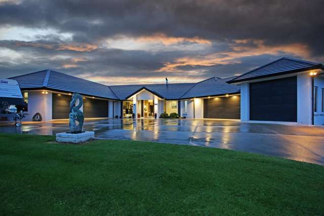 Solid As A Rock PLUS 6 Internal Access Garaging!