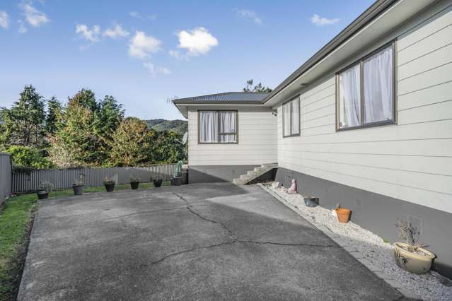 5 Ely Grove Wainuiomata_2