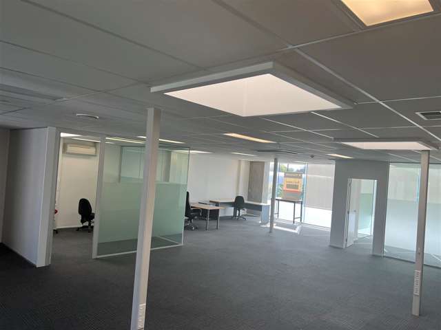 L1/85 Riccarton Road Riccarton_3