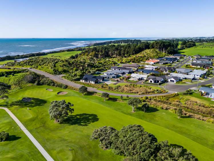 6 Pebble Beach Court Waiwhakaiho_51