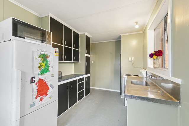 2/7 Johnston Grove Taita_4