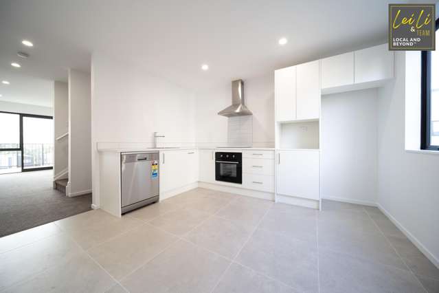 Modern & Low-Maintenance 3-Bed Home in Henderson