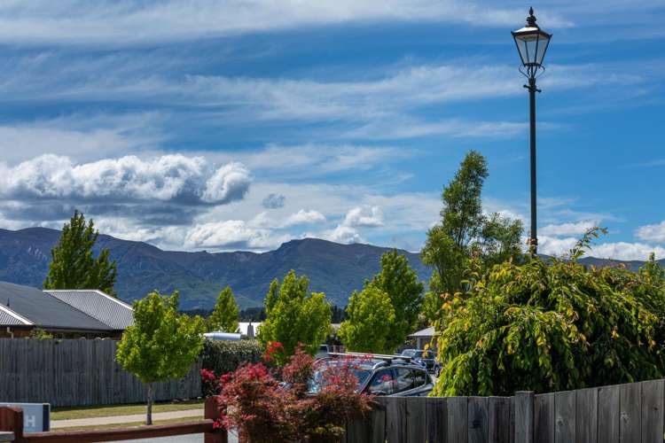 51 Frye Crescent Albert Town_23