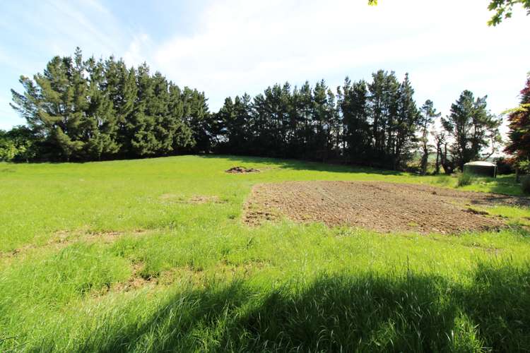 202 Mako Road Winton Surrounds_15