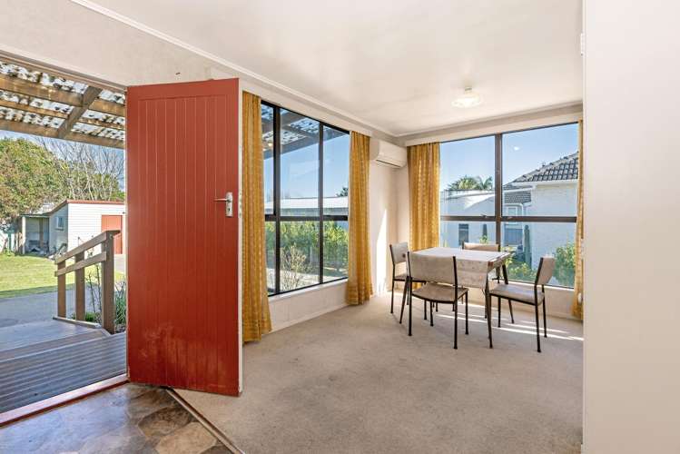 684 Childers Road Elgin_7