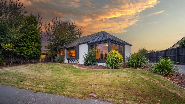 45 Karnak Crescent Russley_2