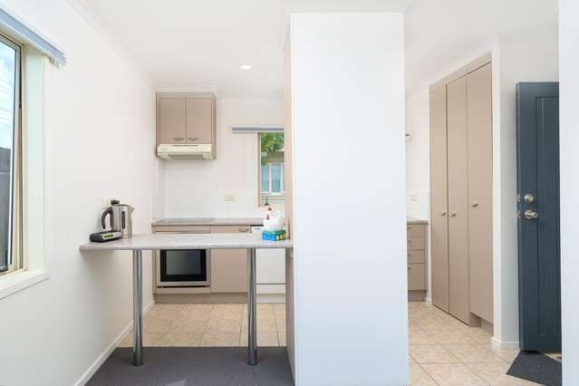 1/49 Henderson Valley Road Henderson_4