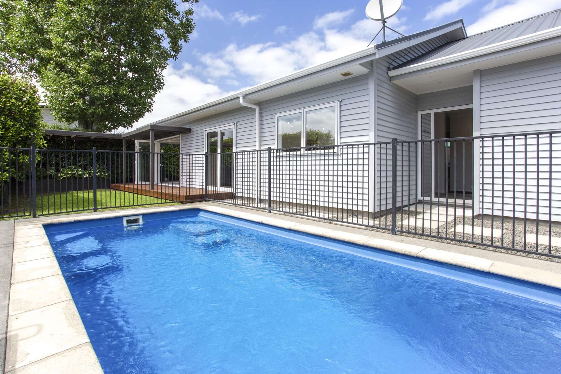 91A Wharf Road Te Atatu Peninsula_0