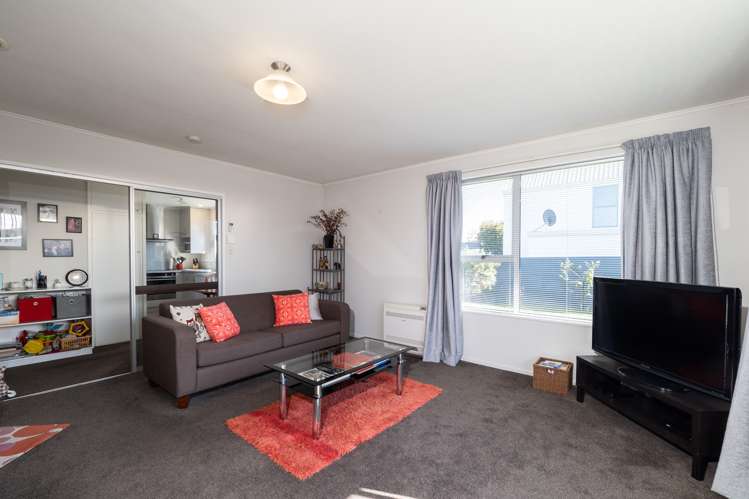 2/65 William Street Ashburton_13