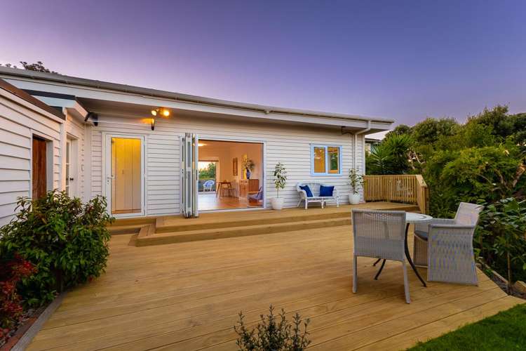 16 Allen Road Raumati Beach_17