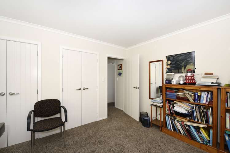 69 Washbourn Drive Richmond_14