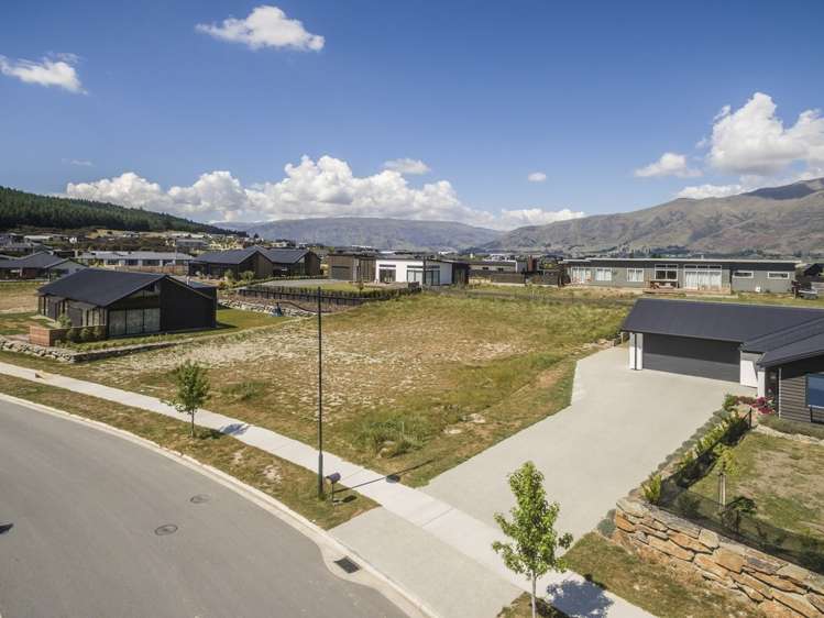 82 Infinity Drive Wanaka_12