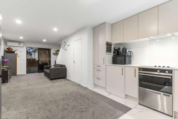 3/6 St Leonards Road Kelston_4