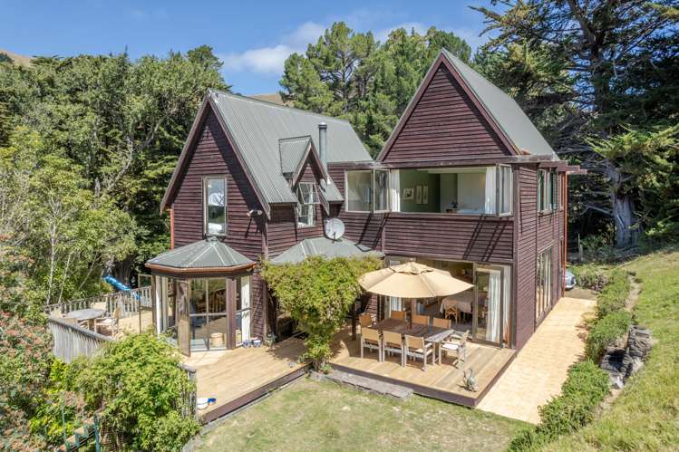 242 Little Akaloa Road Little Akaloa_2