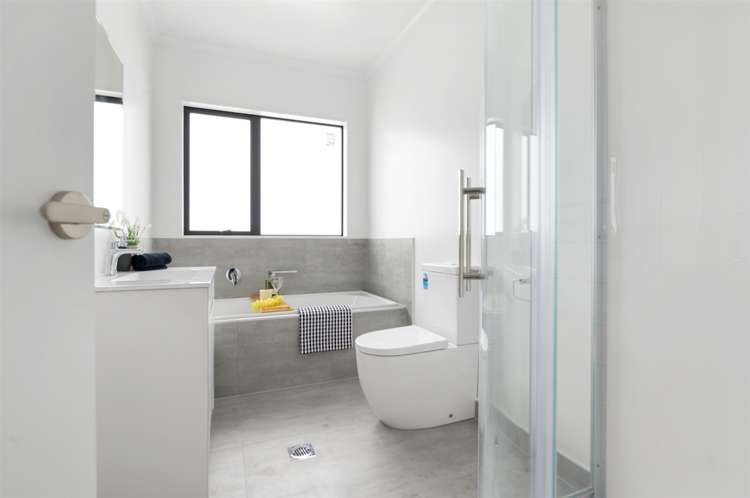 2/137 Avalon Drive Nawton_5