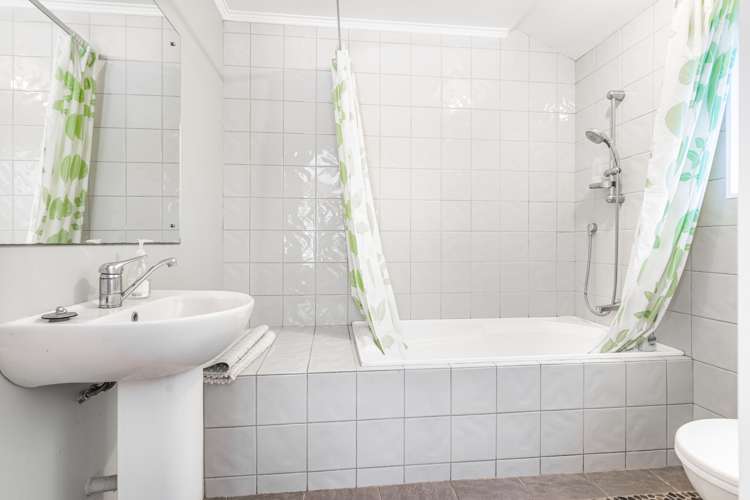 214 Shaw Road Oratia_18