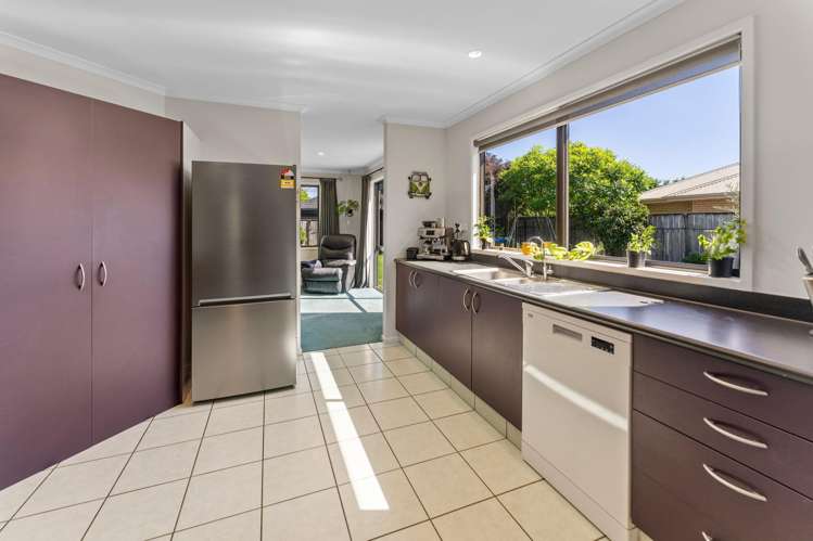 4 Hollybush Drive Brightwater_10