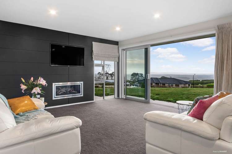 17 Lawrence Carter Drive Bombay_6