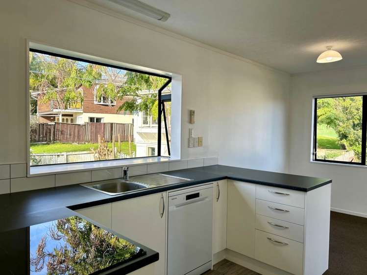 2/24 Richards Avenue Forrest Hill_3