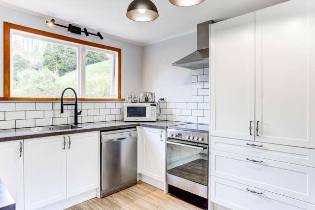 665 Longacre Road Okoia_4