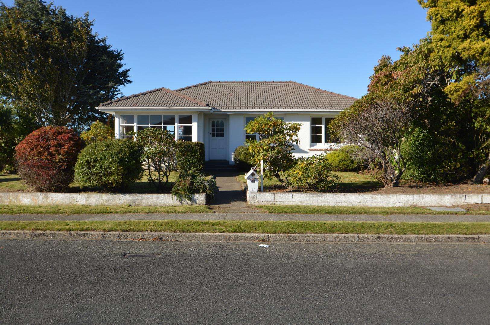 45 Adamson Crescent Glengarry Invercargill City Houses for Sale