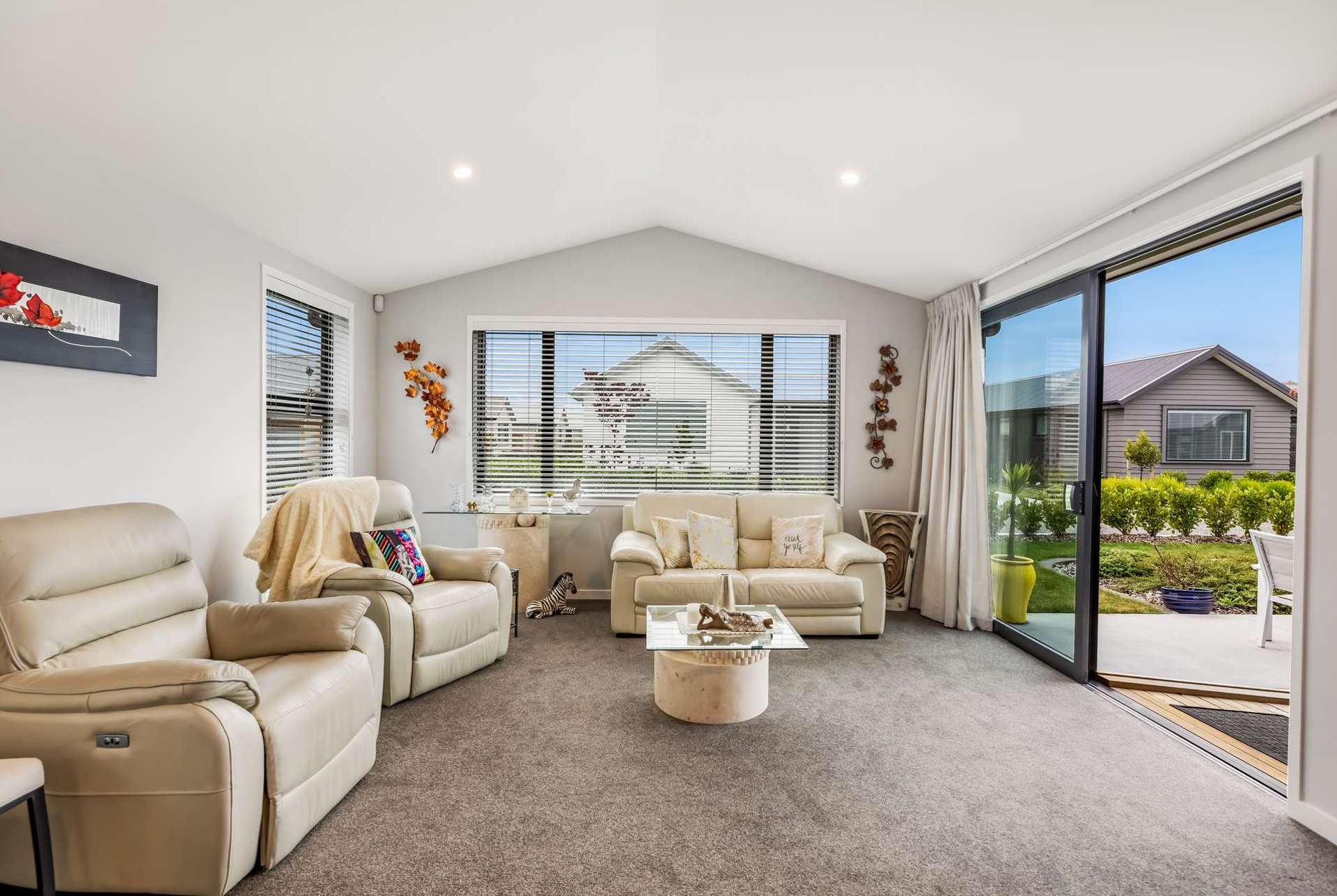 105/30 Bob Robertson Drive Woodend Woodend_0