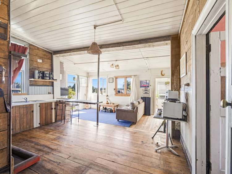 75 Matapuna Road_3