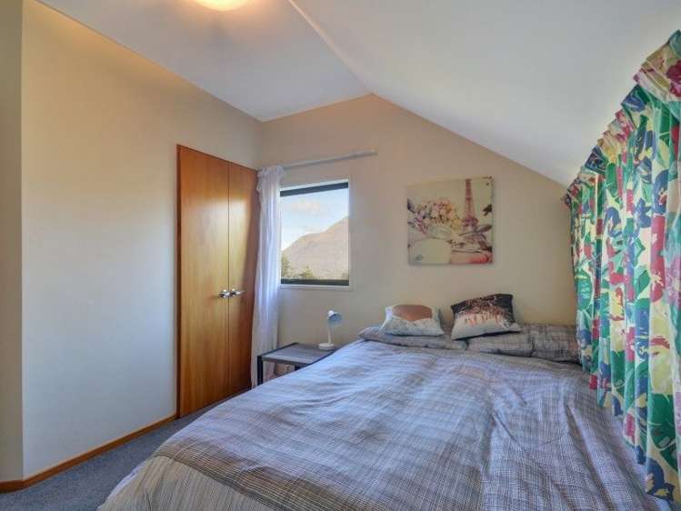 31a Greenstone Place Fernhill/Sunshine Bay_5