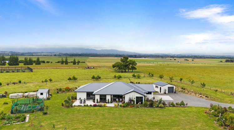 29 Fry Road Halcombe_36