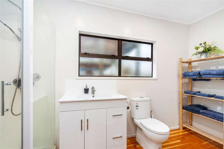 8 Alfred Street Hikurangi_13