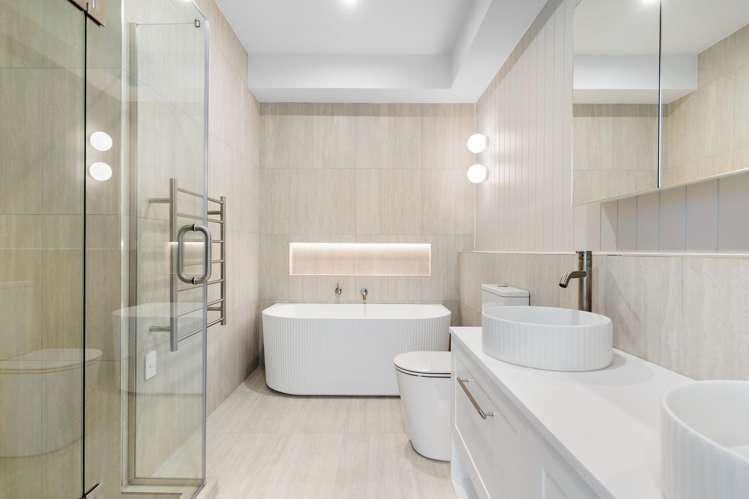 204 Landmark Terrace Orewa_17