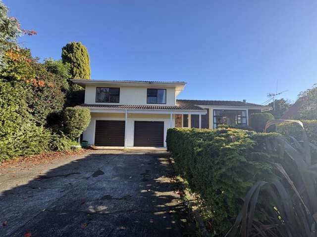 LEVIN - THREE BEDROOMS