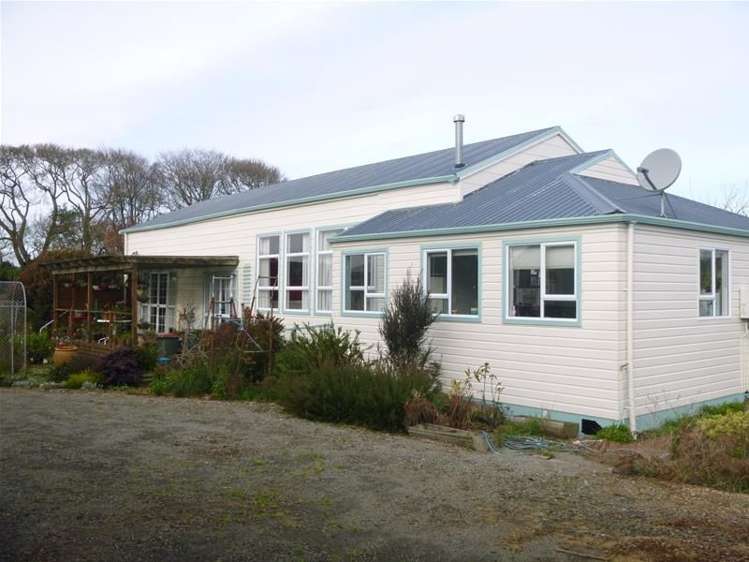 127 Brecon Road Stratford_11