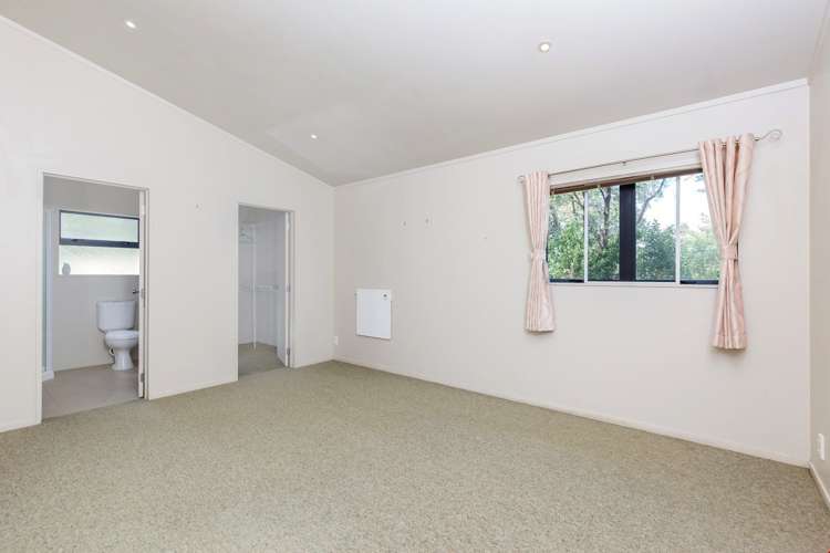 2/32 Waverley Avenue Glenfield_13