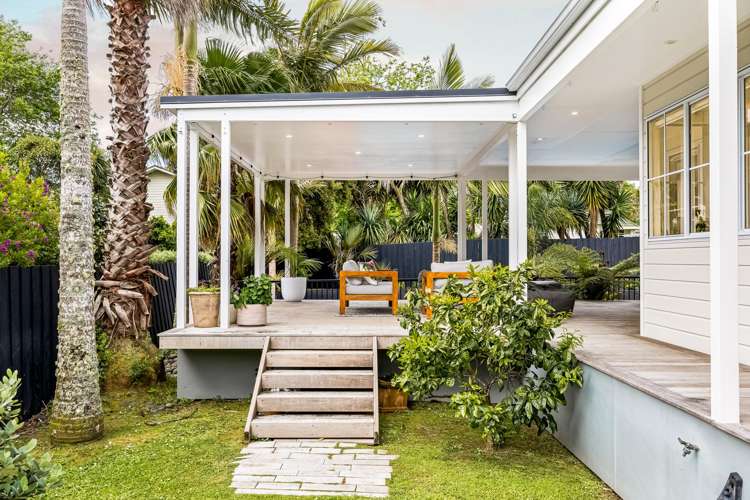 27 Almond Grove Greenhithe_9