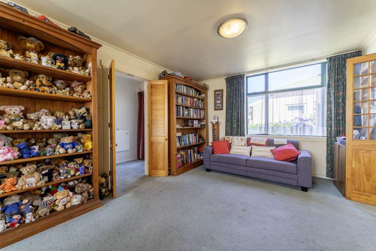 10 Hertford Street Kensington_9