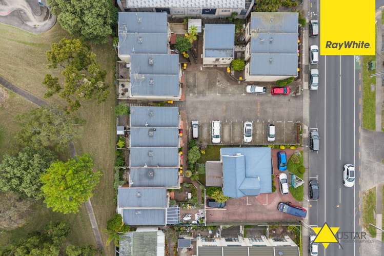 12/85 Portage Road New Lynn_13