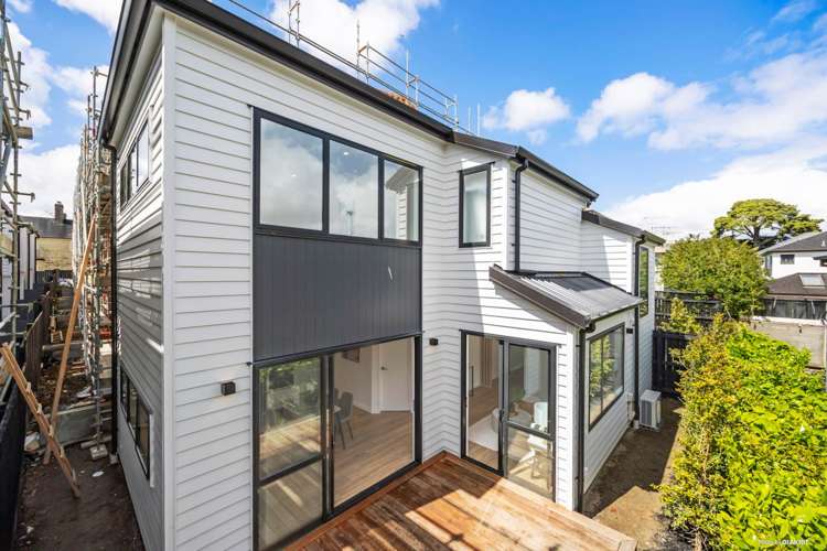 7/87 Ranfurly Road_0