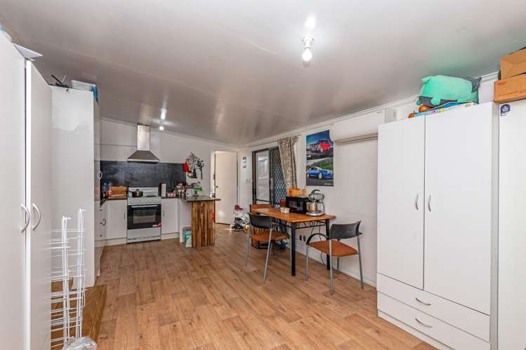 28 and 28a Hammond Street Bulls_20