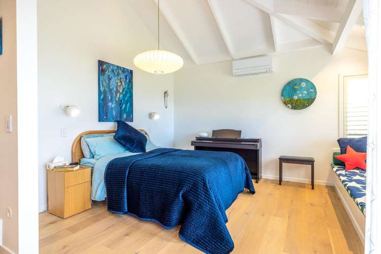 14 Esslin Road Surfdale_13