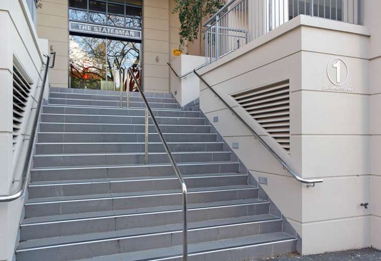 1011/1 Parliament Street City Centre_8