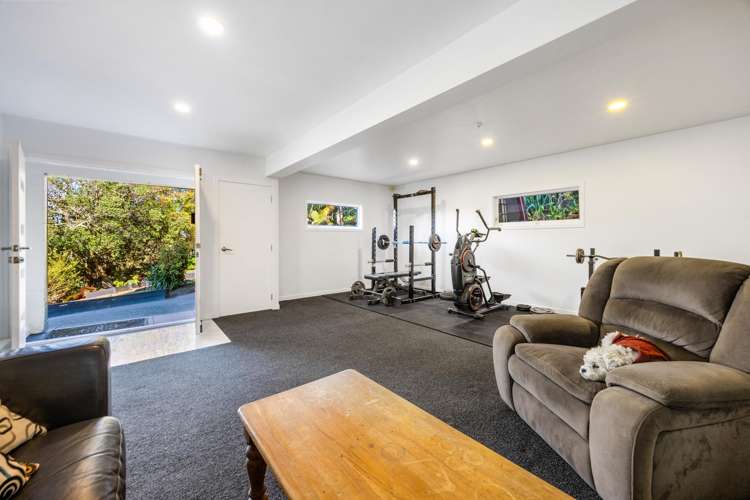 34 Rauhuia Crescent Parau_15