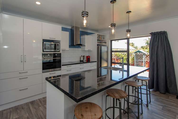 64 Wynyard Crescent Tamatea_7