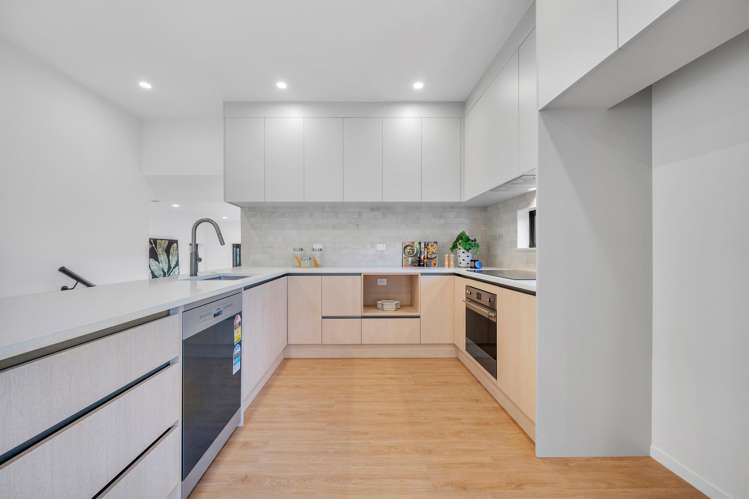 60A Powrie Street_3